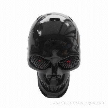 Skull-shaped Portable Speaker with Flash Eyes/TF Card Slot/FM Radio/MP3 Player Format